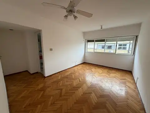 EXCELENTE DEPARTAMENTO 2 AMBIENTES AMPLIOS 