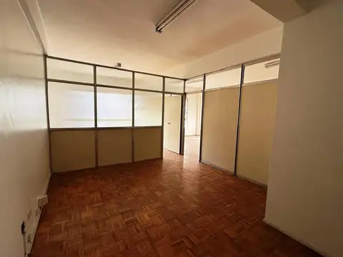 Rivadavia al 6800