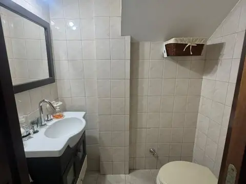 Depto Tipo Casa 3 ambientes con 2 baños