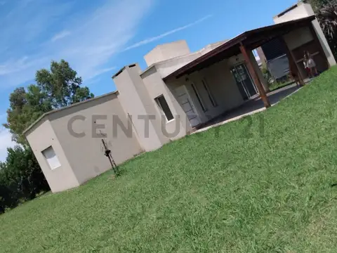 VENTA - CASA 2 DORMITORIOS - FUNES