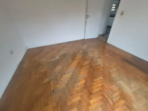 Depto Tipo Casa en Alquiler 51 años