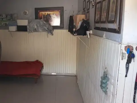 Increible casa con depto en planra alta - Ideal Inversores!