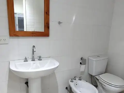 Casa 3 ambientes con 2 baños