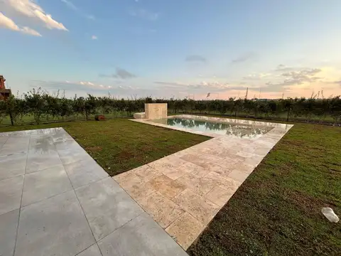 Casa a la venta en Bª Terralagos, Canning