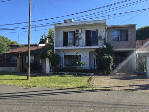 Casa en Venta 4 Ambientes en Tortuguitas - Malvinas Argentinas
