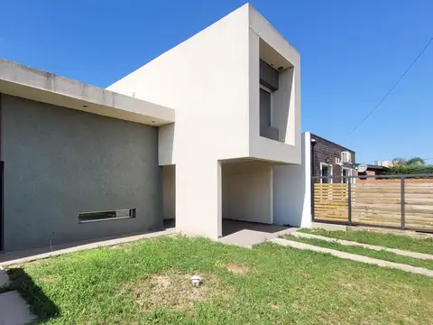 Casa en Venta en Roldan, USD 120.000