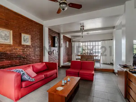 Casa en Venta en Villa Luro, USD 350.000