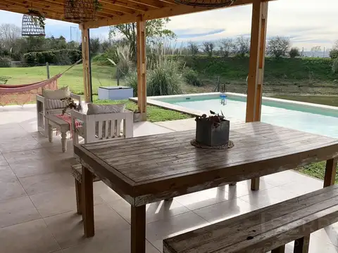 Casa en Alquiler en El Cantón, USD 1.700