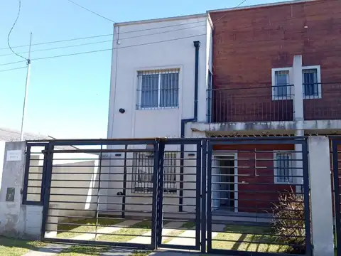 Casa 3 AMBIENTES TIPO DUPLEX