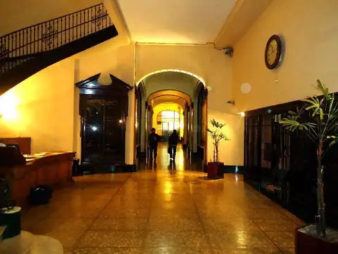 Oficina en Alquiler en Centro, $ 676.000