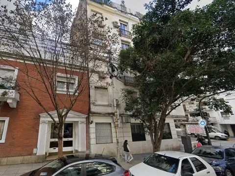 Laprida e/ General Lucio Norberto Mansilla y Paraguay