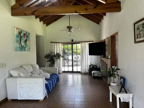 Casa en Alquiler de 3 dormitorios