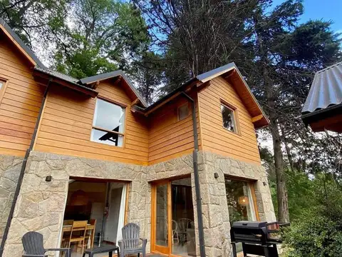 Casa 15 ambientes con 8 baños