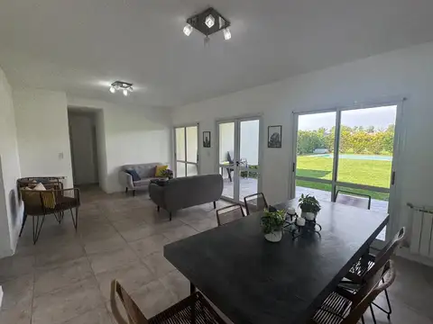 Casa en Alquiler Temporal en Pilar del Este - Santa Elena, USD 1.400