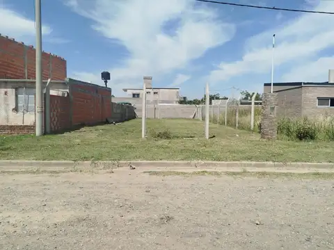 EN VENTA- TERRENO 300 M2- LAS MORAS 1 (RICARDONE).