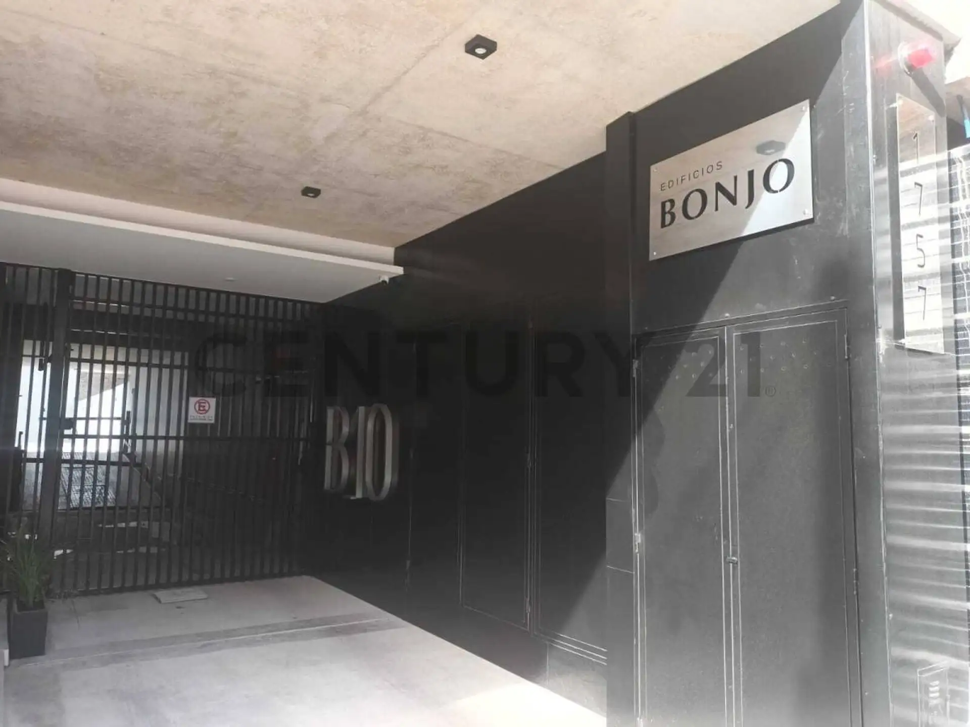 Venta departamento 1 ambiente a estrenar zona Aldrey