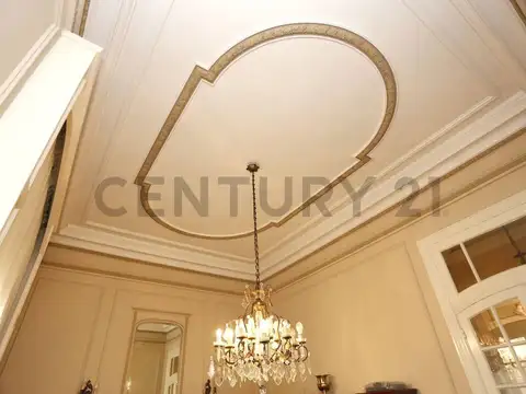 Venta Casa Estilo Petit Hotel, Lote propio.