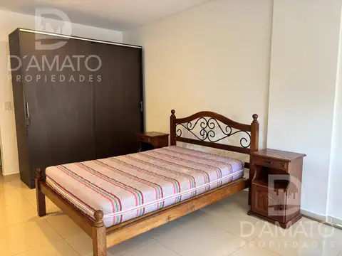 Departamento en Alquiler en Monte Castro, $ 630.000