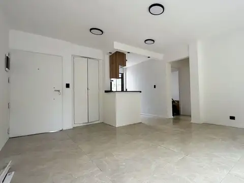 Depto Tipo Casa en Venta en Villa del Parque, USD 189.000