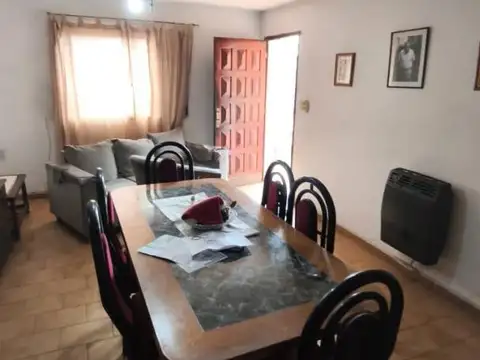 Casa en Alquiler en Ciudadela, $ 800.000