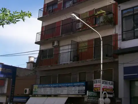 Almirante Brown 900