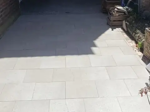 Casa 6 ambientes con 2 baños