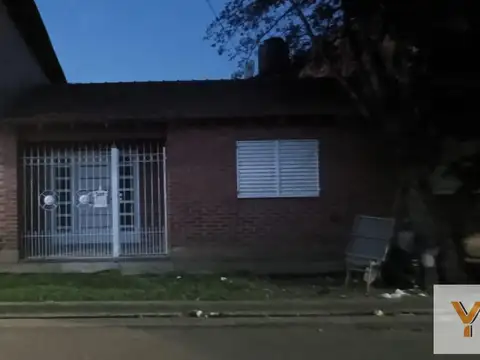 Dúplex en venta - 4 Dormitorios 2 Baños - La Plata