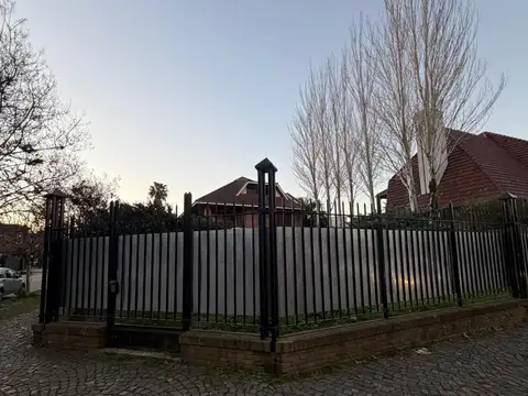 Casa en Alquiler de 3 dormitorios