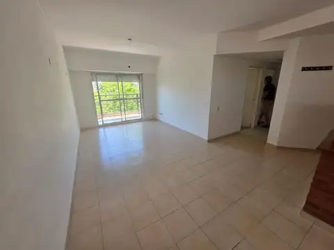 Departamento en Alquiler en Villa del Parque, $ 820.000