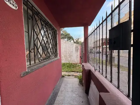 Calle 842 2600