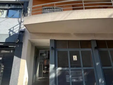 VENTA 2 AMB C/ LAVADERO Y COCHERA (54 m2)