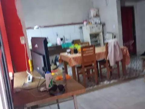 Casa a refaccionar en venta - 2 Dormitorios 2 Baños - 200Mts2 - Guernica