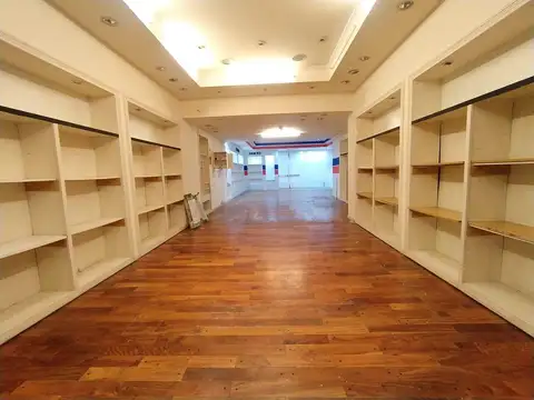 LOCAL PLANTA BAJA  SUBSUELO 147 M2.TOTALES EN VILLA ORTUZAR  