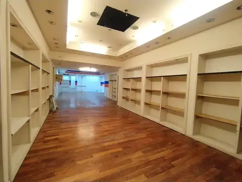 LOCAL PLANTA BAJA MÁS SUBSUELO ! AMPLIA PLANTA LIBRE !147 M2.TOTALES  