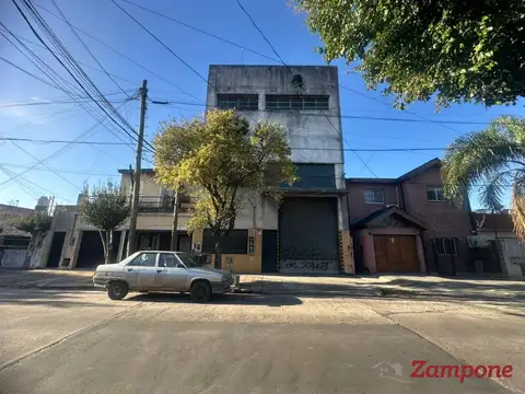 Excelente Galpon en venta en Villa Lynch 