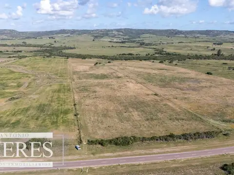 Chacra de 10 con arroyo y frente a ruta 39  Maldonado