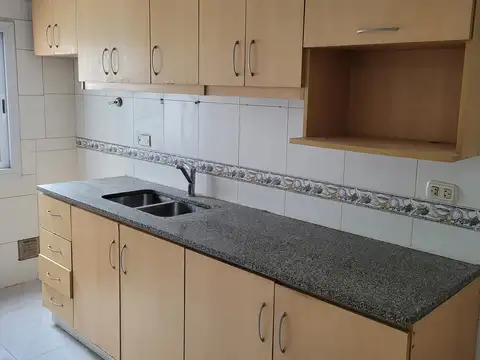 Depto Tipo Casa en Alquiler de 2 dormitorios