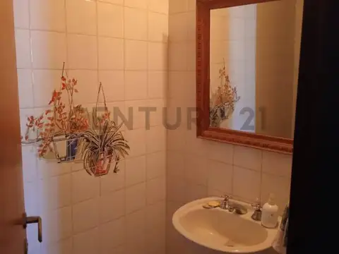 Bogotá 7800, Piso 0