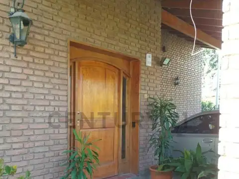 Bogotá 7800, Piso 0