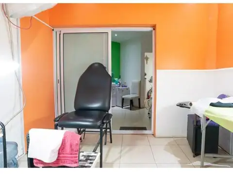 Ph 2 Locales y 2 Deptos. en BLOCK totalmente FINANCIADO.