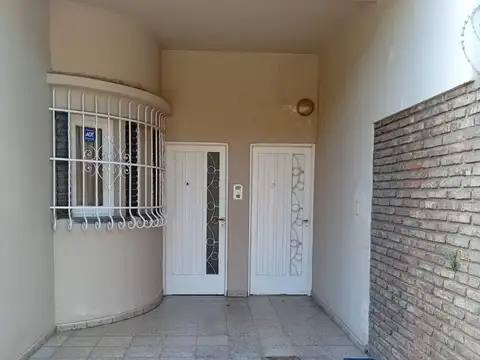 Juan José Paso 8200
