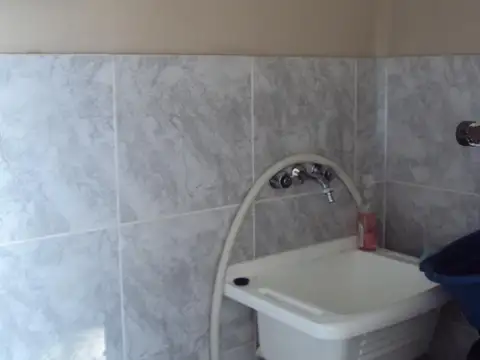 Venta Propiedad 2 Deptos nuevos.Alquilados.Sobre Avda.Consul