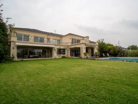 VENTA Casa de Lujo en Country Buenos Aires Golf Club con Vista a la Cancha de Golf