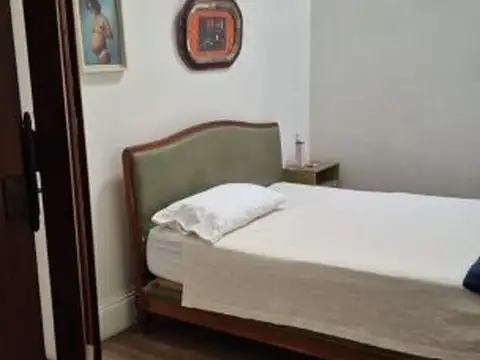 ALQUILER  CASA 4 AMBIENTES C/TERRAZA -RECOLETA-