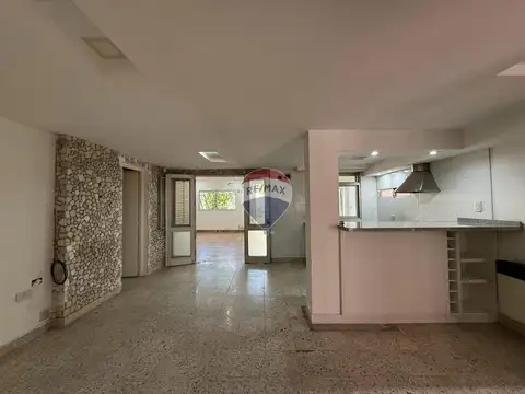 Casa 6 ambientes con 3 baños