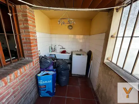 Departamento 6 ambientes con 4 baños