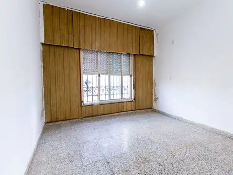 CASA CON DEPARTAMENTO EN PLANTA ALTA