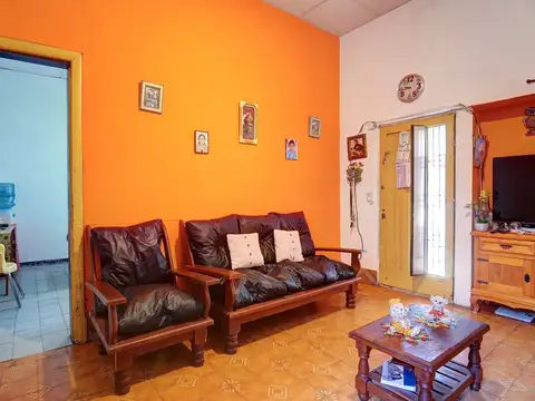 Depto Tipo Casa 4 ambientes con 2 baños