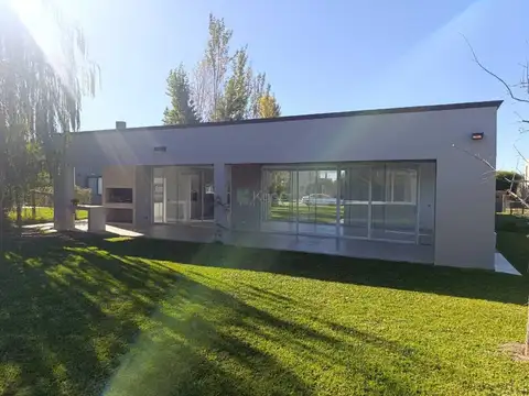 Casa  en Alquiler en San Sebastian - AREA 11, San Sebastian, Escobar