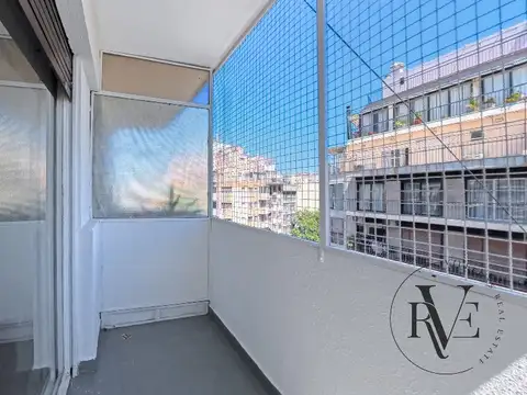 Departamento en Alquiler con 1 cocheras